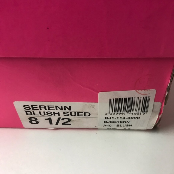 nude tan suede Betsey Johnson heeled booties shoes model casting call runway 8.5 - Picture 9 of 10